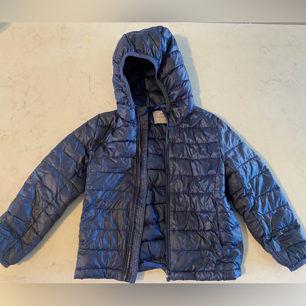 Kids primary lightweight puffer. Size 4-5
